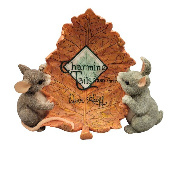 Charming Tails Figurine Display Sign Oak Leaf Mackenzie Mouse Binkey Bunny - Picture 1 of 8